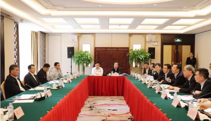 广东省政府与华体(中国)一站式服务平台集团、中国海油举行专题工作会
