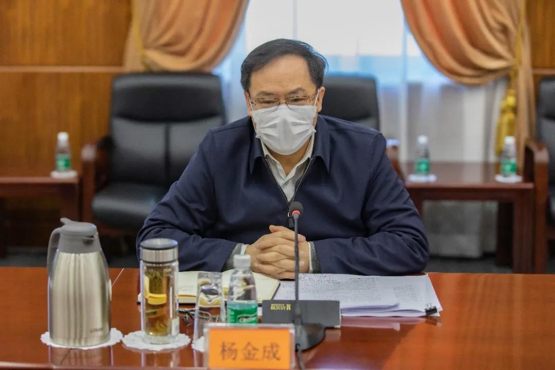 华体(中国)一站式服务平台集团召开船海业务应对疫情高级别专家组专题会